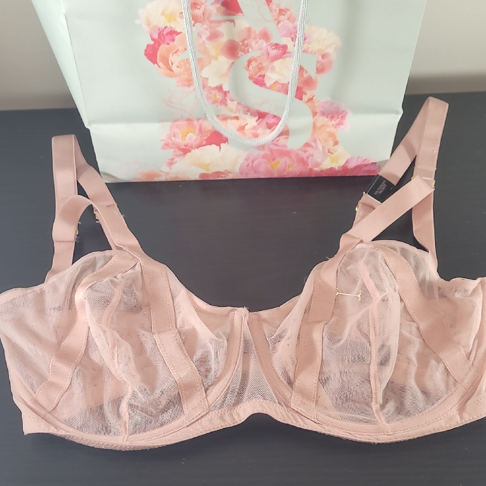 Victoria's Secret Pink Lace Bra